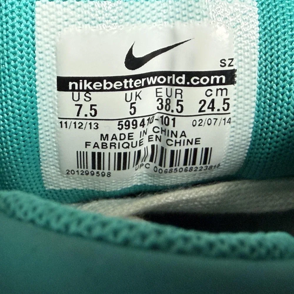 Nike Shoes Womens Size 7.5 White Green Air Revolution Sky Hi Sneakers 599410-101